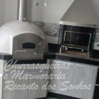 Forno de pizza e churrasqueira cimento queimado