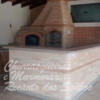 Forno de pizza e churrasqueira de tijolinho 5