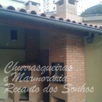 Forno de pizza e churrasqueira de tijolinho 6